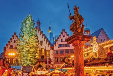 Weihnachtsmarkt in Frankfurt &copy; sborisov-fotolia.com