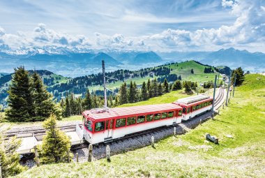 Rigi Dampfbahn am Vierwaldstättersee &copy; matho-stock.adobe.com
