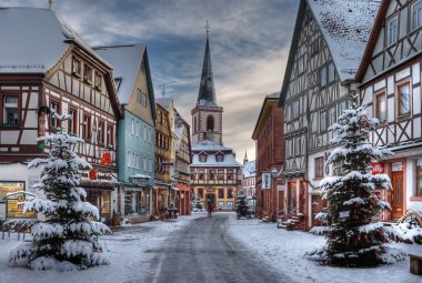 Lohr am Main im Winter &copy; Berthold - stock.adobe.com