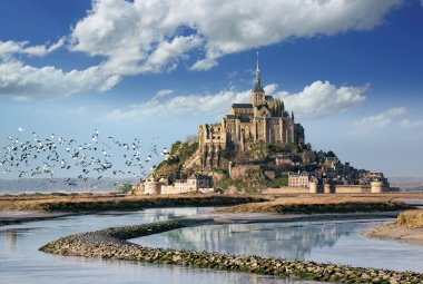 Mont St. Michel © PUNTOSTUDIOFOTO Lda - stock.adobe.com