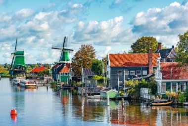 Fischerdorf Volendam &copy; Denis Rozhnovsky - stock.adobe.com