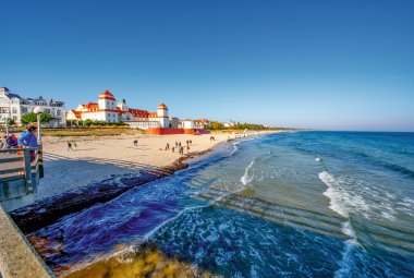 Strandpromenade Binz auf Rügen &copy; Comofoto - stock.adobe.com