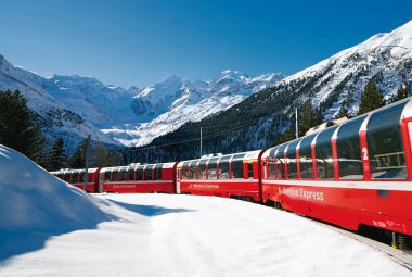 Bernina Express in der Montebellokurve © Rhätische Bahn, Erik Süsskind