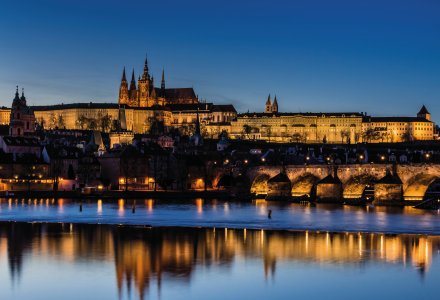 Prager Burg und Karlsbrücke in Prag