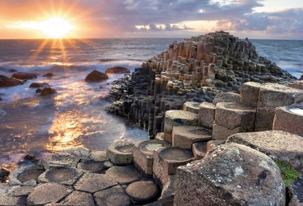 Sonnenuntergang am Giants Causeway